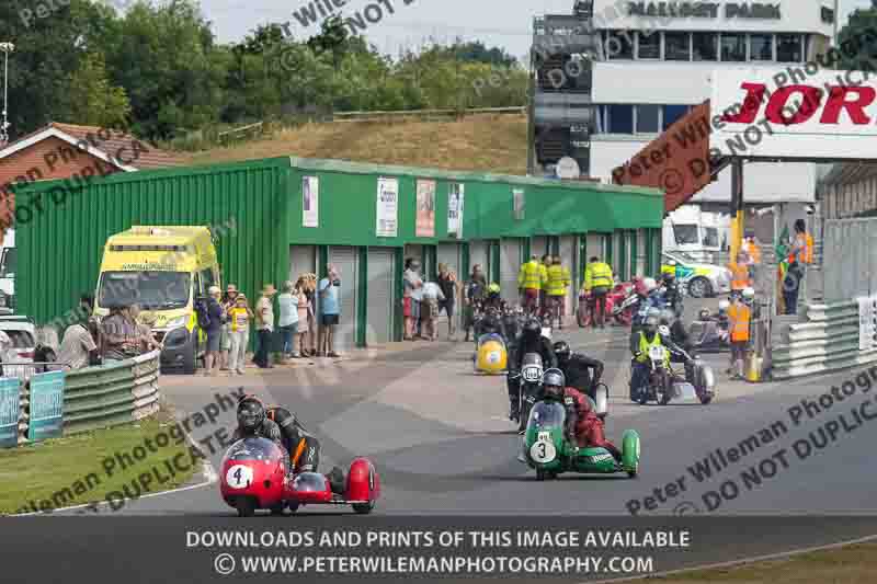 Vintage motorcycle club;eventdigitalimages;mallory park;mallory park trackday photographs;no limits trackdays;peter wileman photography;trackday digital images;trackday photos;vmcc festival 1000 bikes photographs